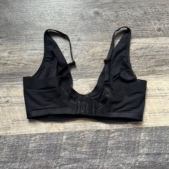 NWOT b.tempt'd by Wacoal Nearly Nothing Underwire Plunge Bra 34D in Black - Picture 3 of 5